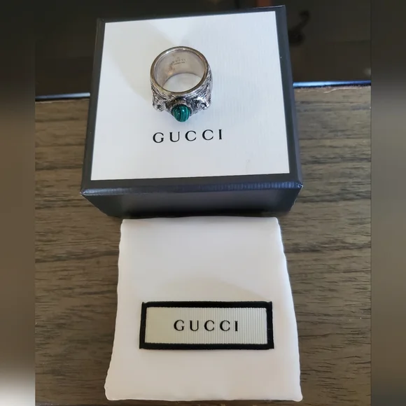 Gucci Garden Sterling Silver and Green Resin Feline Head Motifs Ring - Picture 11 of 11